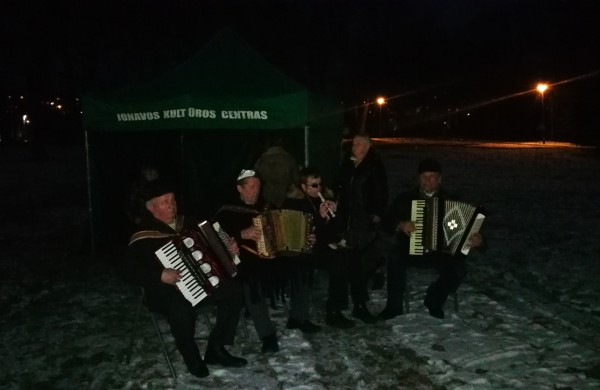 Su trenksmu praūžė aukštaitiškos Užgavėnės, deja, bet be karštų patiekalų 