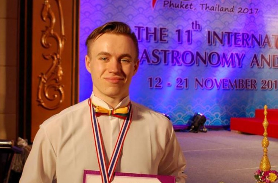 Fizikos olimpiadoje absoliutus nugalėtojas - J. Ralio gimnazijos mokinys 