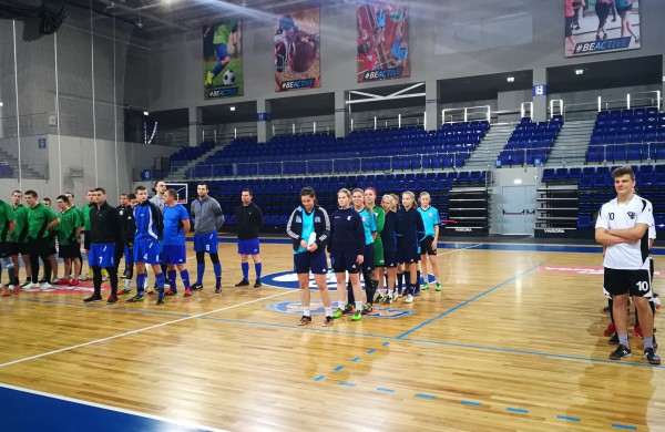 Draugiškas futbolo turnyras Lietuvos šimtmečiui paminėti 