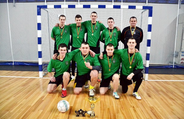 Draugiškas futbolo turnyras Lietuvos šimtmečiui paminėti 