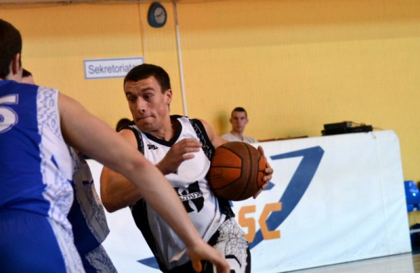 Krepšinio mėgėjų kovos rajone