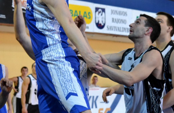 Krepšinio mėgėjų kovos rajone