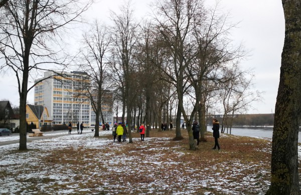 Akcija „Lietuvai linkiu...“ papuošė Jonavos Neries krantinę