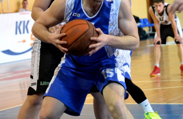 Krepšinio mėgėjų kovos rajone