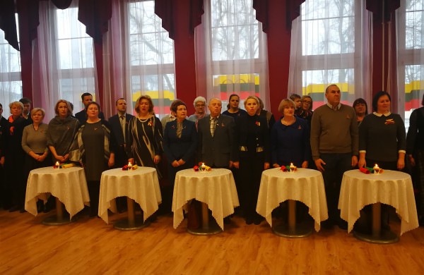 Kas esi tu? –Lietuvis. - Tavo ženklas? - Baltas Vytis