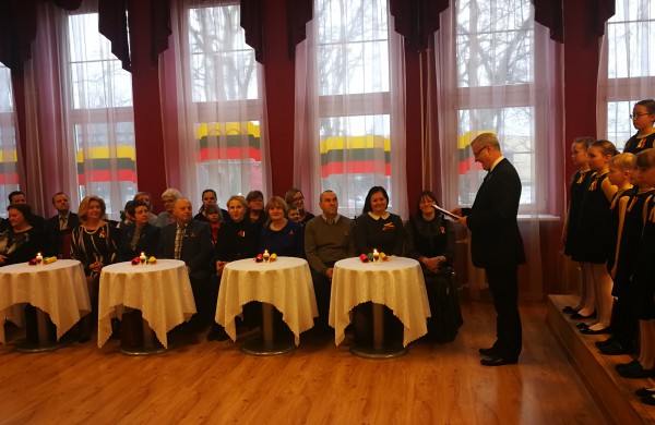 Kas esi tu? –Lietuvis. - Tavo ženklas? - Baltas Vytis