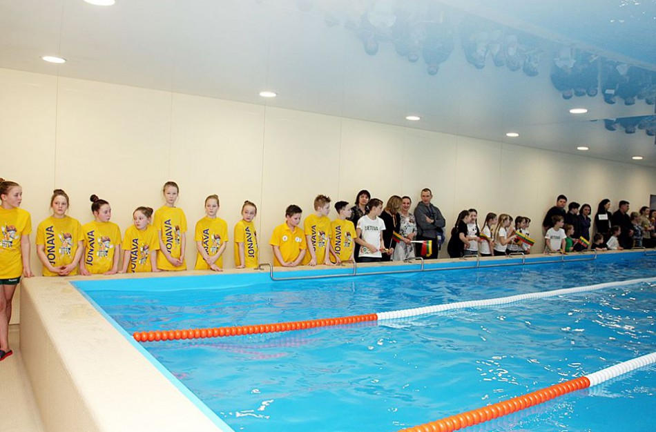 Jonavos vaikai plaukia Lietuvai!