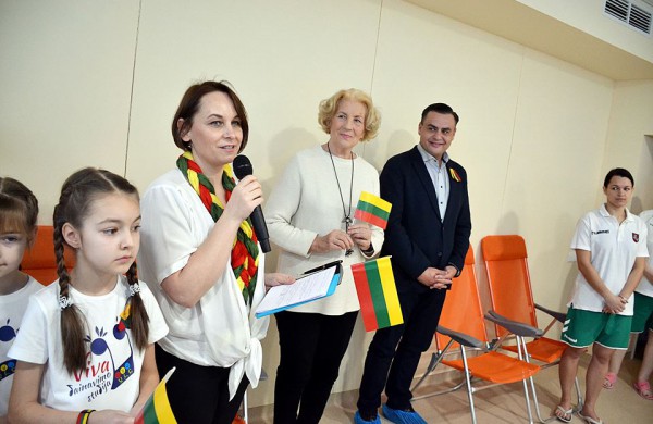 Jonavos vaikai plaukia Lietuvai!