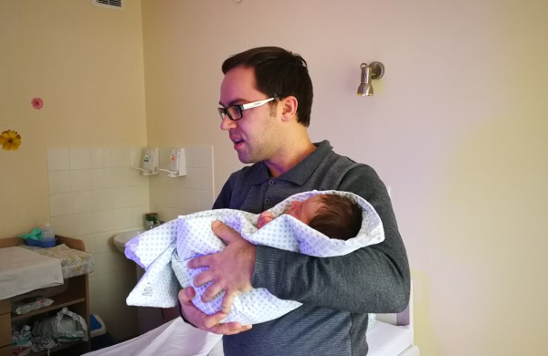 Vasario šventės – ką atnešė gandrai?