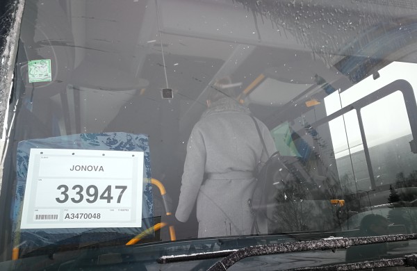 Šiandien pristatyti du nauji autobusai, kurie netrukus riedės Jonavos gatvėmis