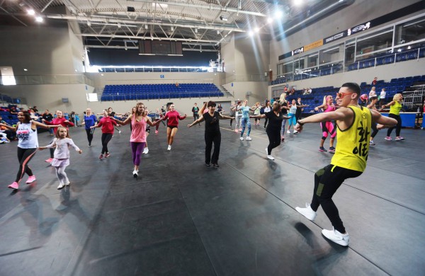 Prieš 10 metų suprojektuota, 6 metus statyta, šiandien Jonavos sporto arena mini vienerių metų sukaktį