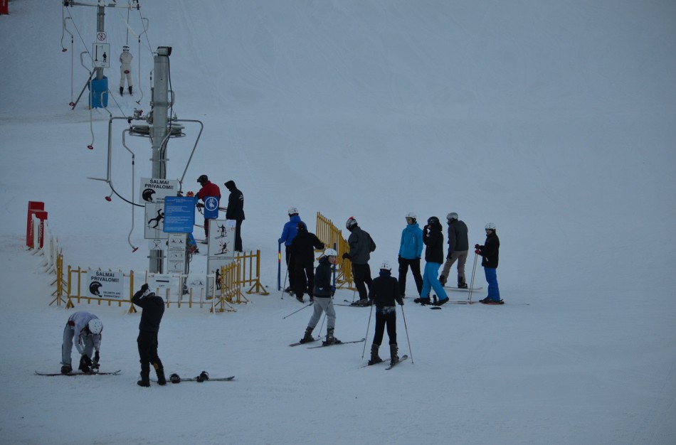 Slidinėjimo trasose – lankytojų antplūdis