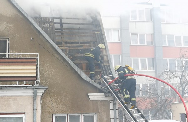 Jonavoje degė gyvenamasis namas 