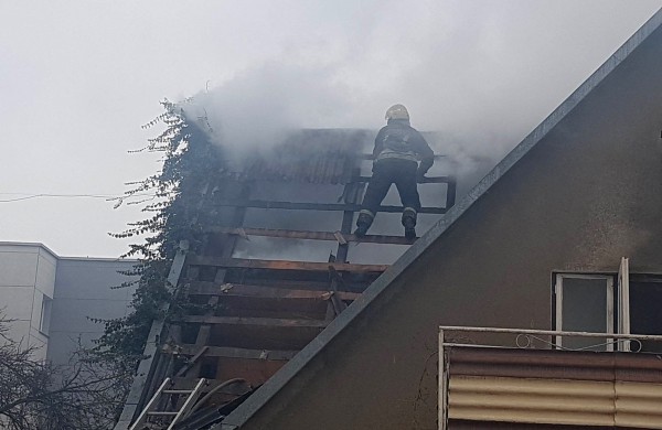 Jonavoje degė gyvenamasis namas 