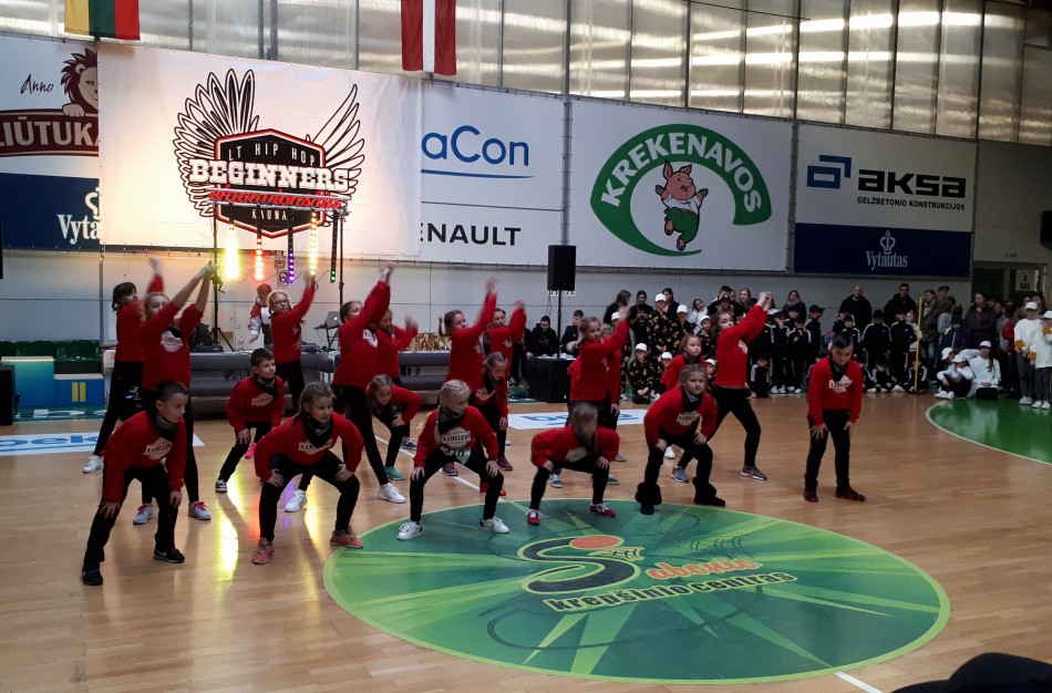 Pirmoji vieta Hip Hop Lietuvos šokių čempionate - jonaviečiams