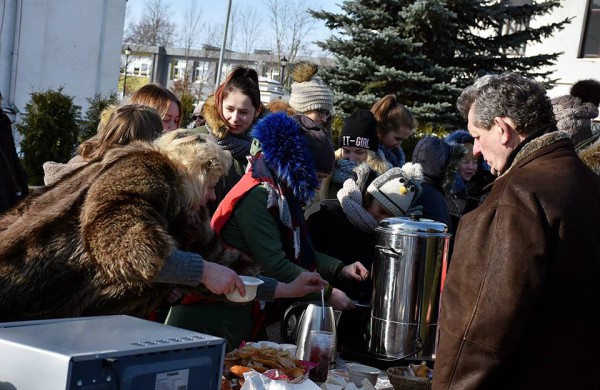 Praūžė, prašurmuliavo Šv. Kazimiero diena Jonavos šv. apašt. Jokūbo parapijoje