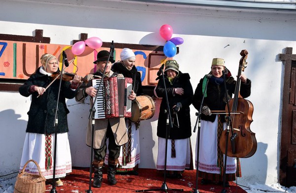 Praūžė, prašurmuliavo Šv. Kazimiero diena Jonavos šv. apašt. Jokūbo parapijoje