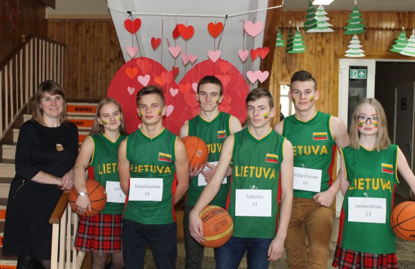 Bukonių mokykla - daugiafunkcis centras: „Mes tikrai mylim Lietuvą“