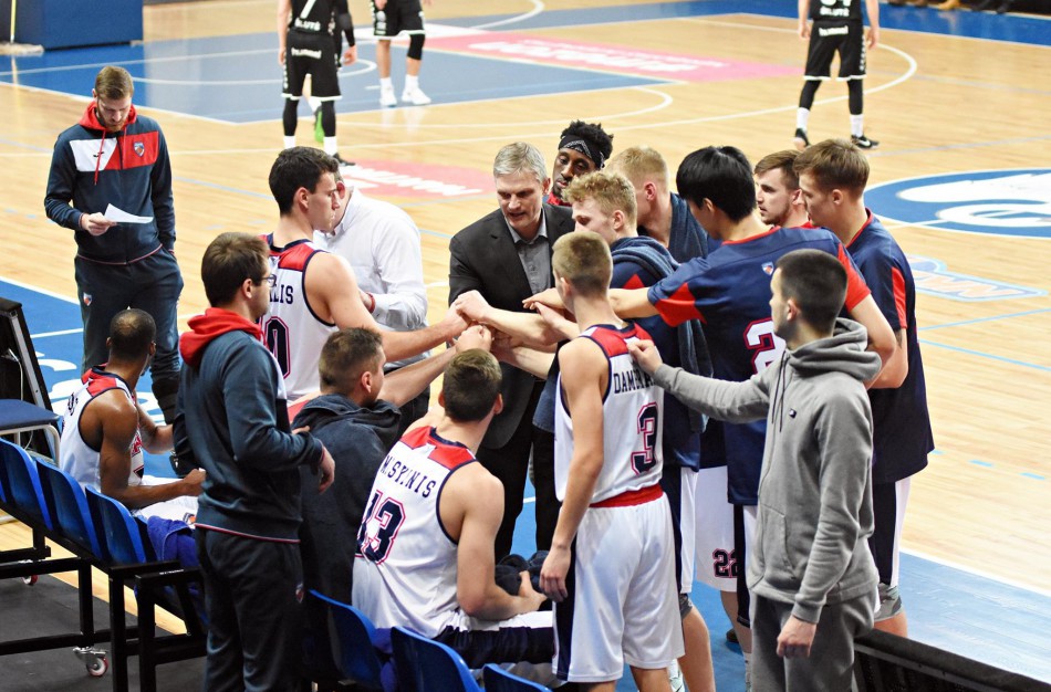 „Jonava“ paskutinėse NKL reguliariojo sezono rungtynėse namuose sutriuškino „Palangą“