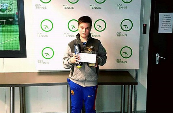 Teniso turnyre pergales skaičiavo ir jonaviečiai