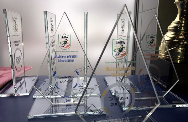 Pajėgiausios paaiškės sporto arenoje