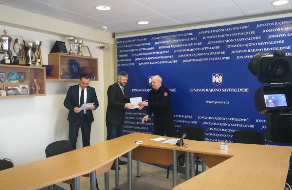 Šiandien papildytos savanorių ugniagesių gretos