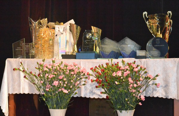 Gėlės, padėkos ir linkėjimai - geriausiems sportininkams