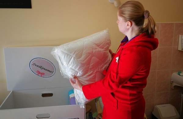 Šiandien įteiktas pirmasis kūdikio kraitelis