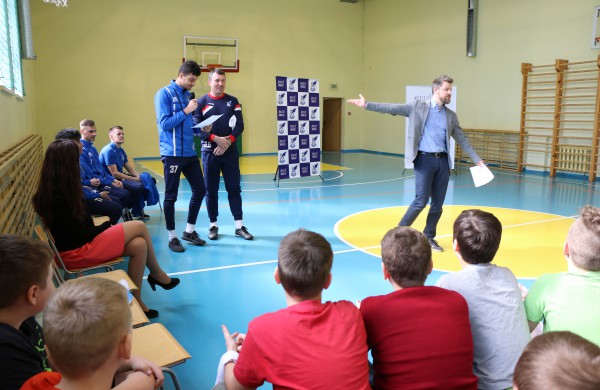 Startavo „FK JONAVA – tavo mokykloje!” socialinis projektas!