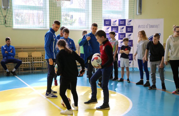 Startavo „FK JONAVA – tavo mokykloje!” socialinis projektas!