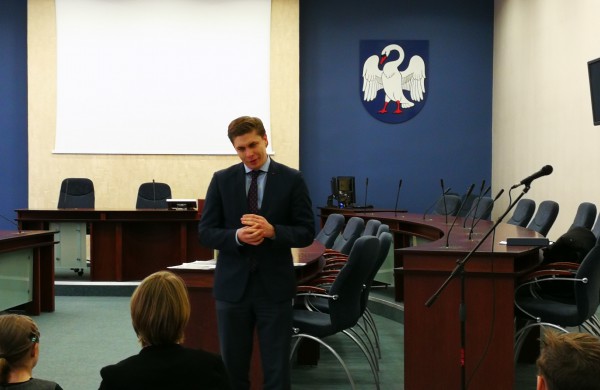 Apdovanoti vaikai, dalyvavę bendrovės „Jonavos vandenys“ konkurse