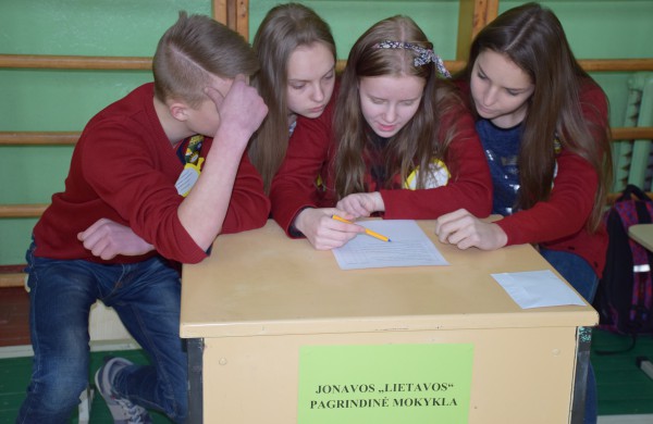 Mokomės sveikos gyvensenos, saugant savo ir kitų sveikatą