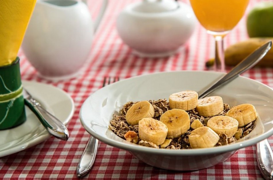 Ministras A. Veryga: „Taisyklės organizuojant maitinimą pacientams bus privalomos“