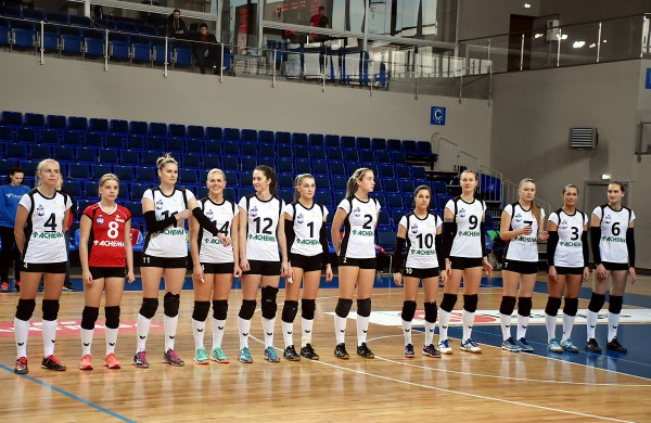 Pusfinalis pradėtas penkių setų trileriu