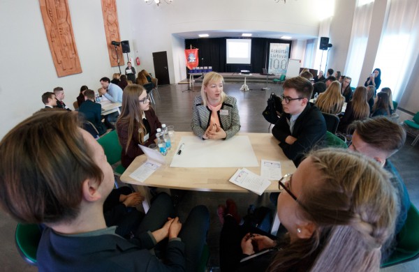 Diskusija „Mano idėja Lietuvai“ į Jonavą atviliojo Prof. dr. Liudą Mažylį