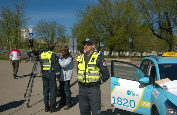 Moterys meluos ir Jonavoje