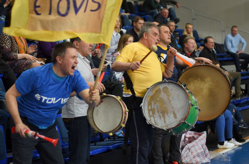 Intriguojantis Lietuvos vyrų tinklinio čempionato finalas Jonavoje prasidėjo "Sūduvos" pergale