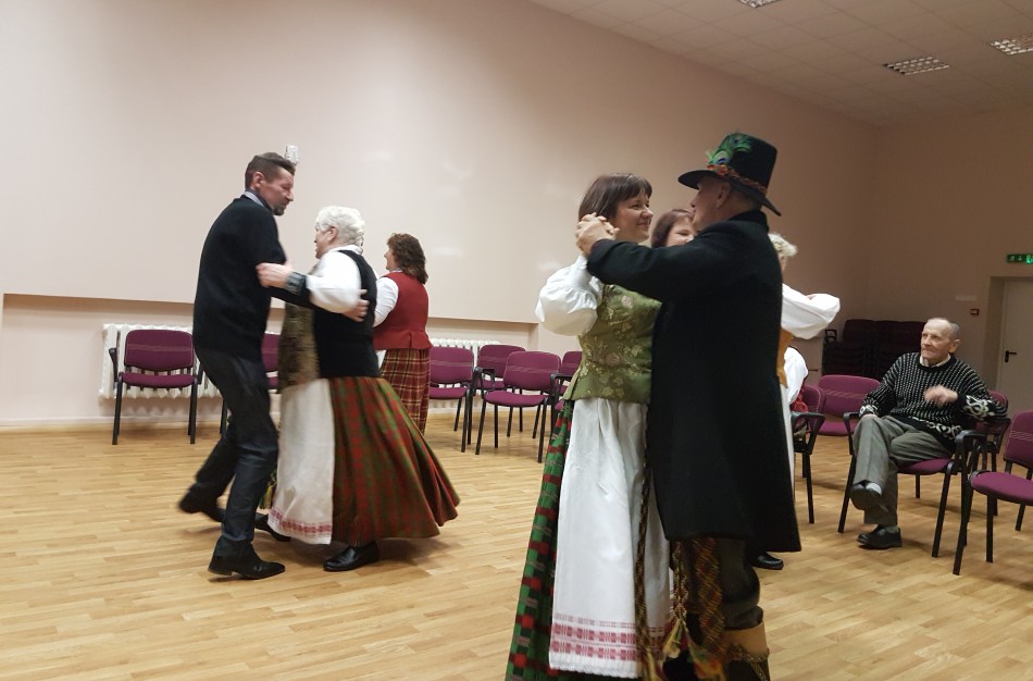 Spalvingas Atvelykis Žeimiuose