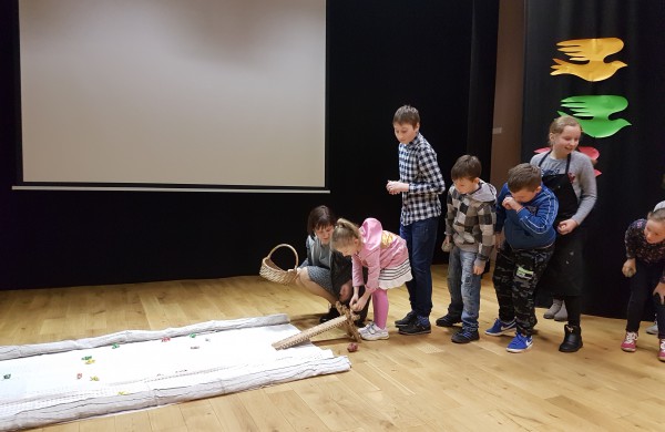 Spalvingas Atvelykis Žeimiuose