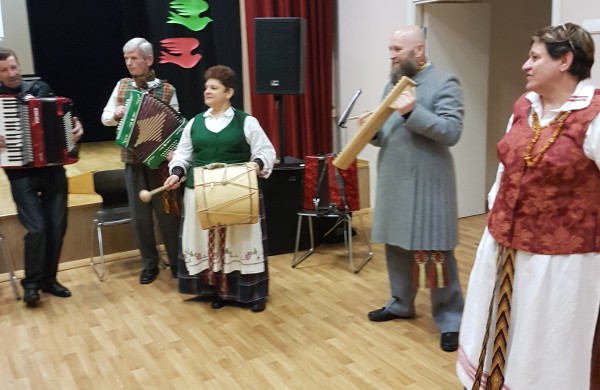 Spalvingas Atvelykis Žeimiuose