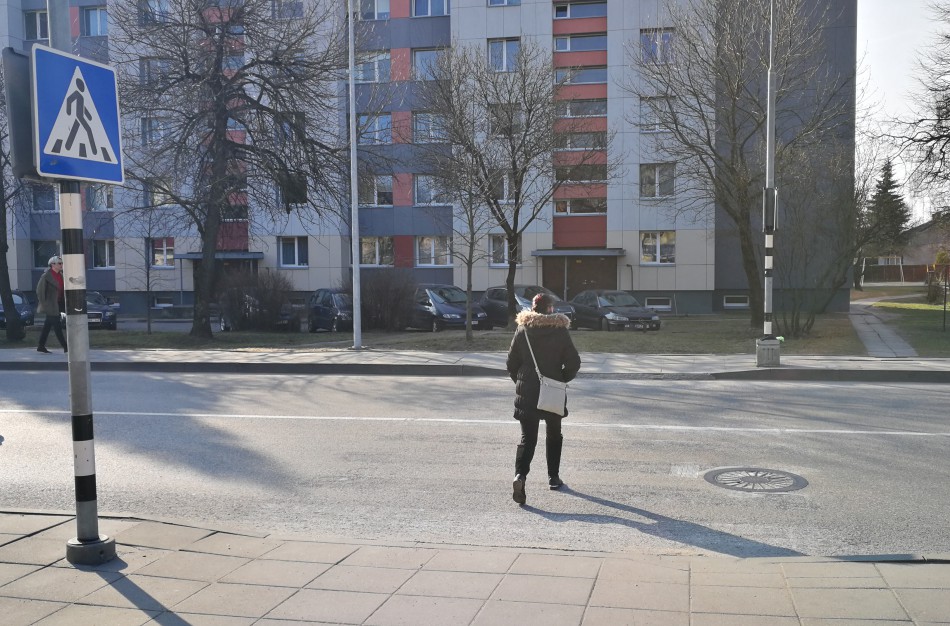 Dvi pėsčiųjų perėjos, kuri tikroji?