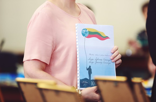 Apdovanoti eilėraščių, rašinėlių ir piešinių konkurso „Augu Lietuvoje/Jonavoje laimingas 2018“ dalyviai