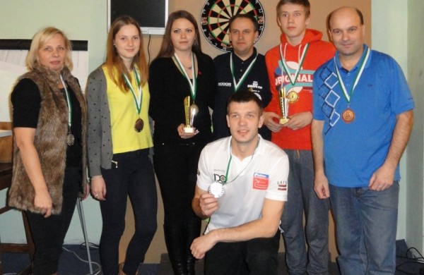 Metus sėkmingu žaidimu pradėjo Jonavos smiginio mėgėjai