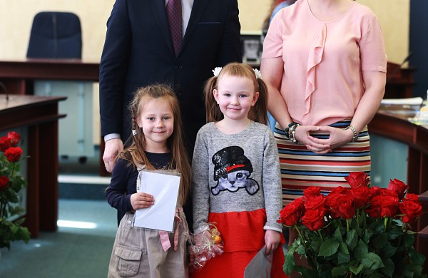 Apdovanoti eilėraščių, rašinėlių ir piešinių konkurso „Augu Lietuvoje/Jonavoje laimingas 2018“ dalyviai