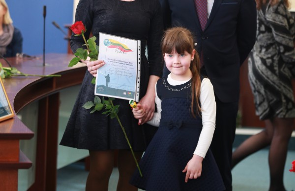 Apdovanoti eilėraščių, rašinėlių ir piešinių konkurso „Augu Lietuvoje/Jonavoje laimingas 2018“ dalyviai