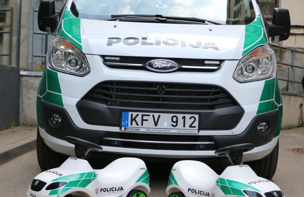 Naujieji Kauno apskrities policijos automobiliai jau išriedėjo į gatves
