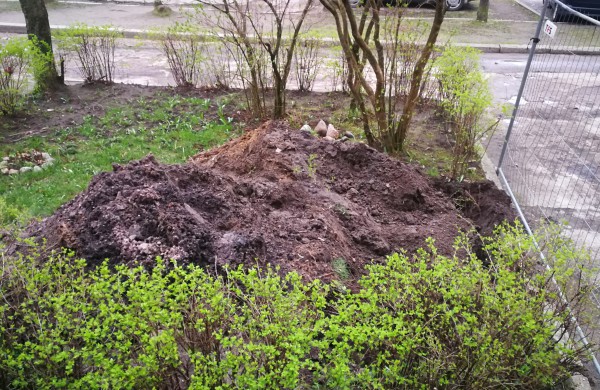 Gyventojai: “Atėjau, iškasiau, o perspėti nereikia?!”