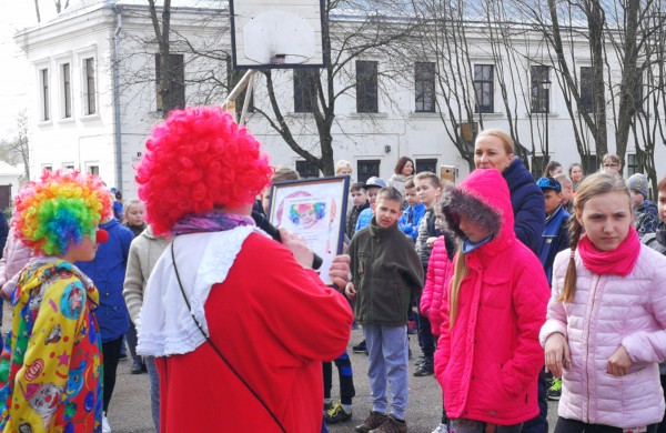 Tęsiasi Raudonos nosies akcijos renginiai 