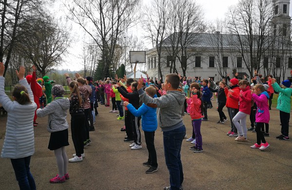 Tęsiasi Raudonos nosies akcijos renginiai 