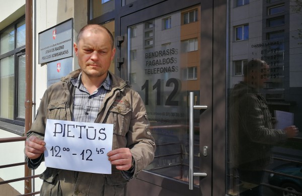 A.Lobovas rado naują būdą „paauklėti“ pareigūnus 